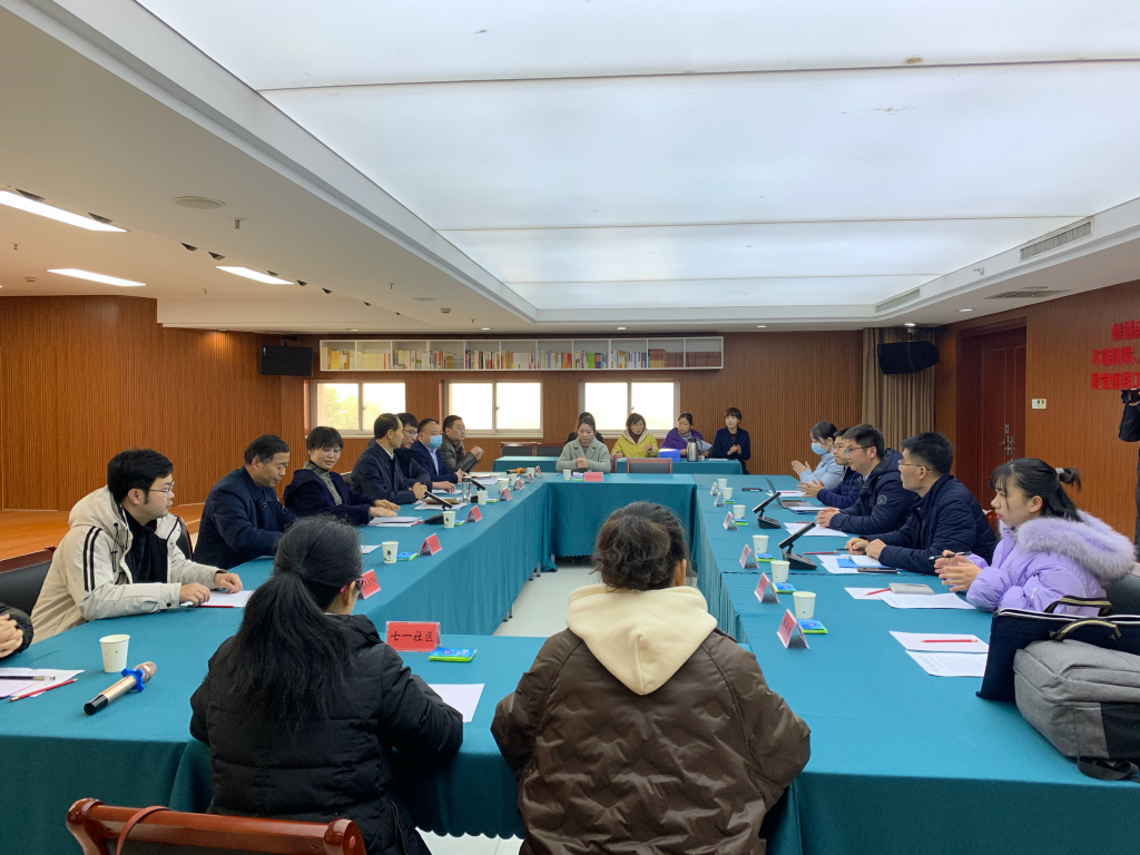 陈荣卓教授受民政部委托赴河南省许昌市魏都区开展全国社区治理和服务创新实验区跟踪指导工作 陈荣卓教授受民政部委托赴河南省许昌市魏都区开展全国社区治理和服务创新实验区跟踪指导工作