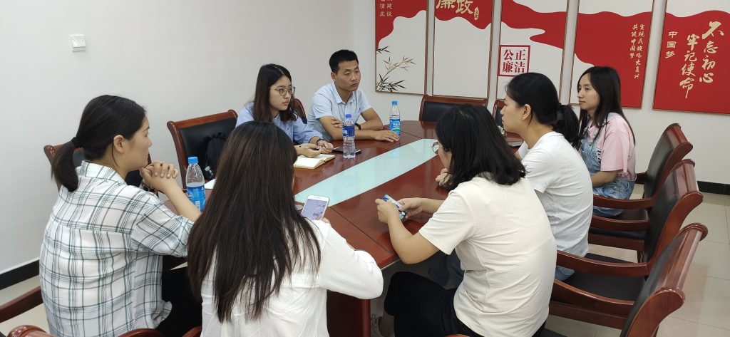 陈荣卓教授率基地成员赴江苏省无锡市开展社区治理信息化调研 陈荣卓教授率基地成员赴江苏省无锡市开展社区治理信息化调研