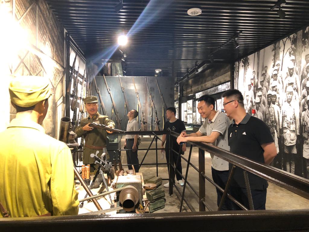 陈荣卓教授应重庆市九龙坡区民政局邀请调研农村社区建设并授课 陈荣卓教授应重庆市九龙坡区民政局邀请调研农村社区建设并授课